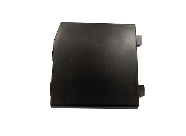 FRONT BUMPER HOOK HOLE COVER CENTER